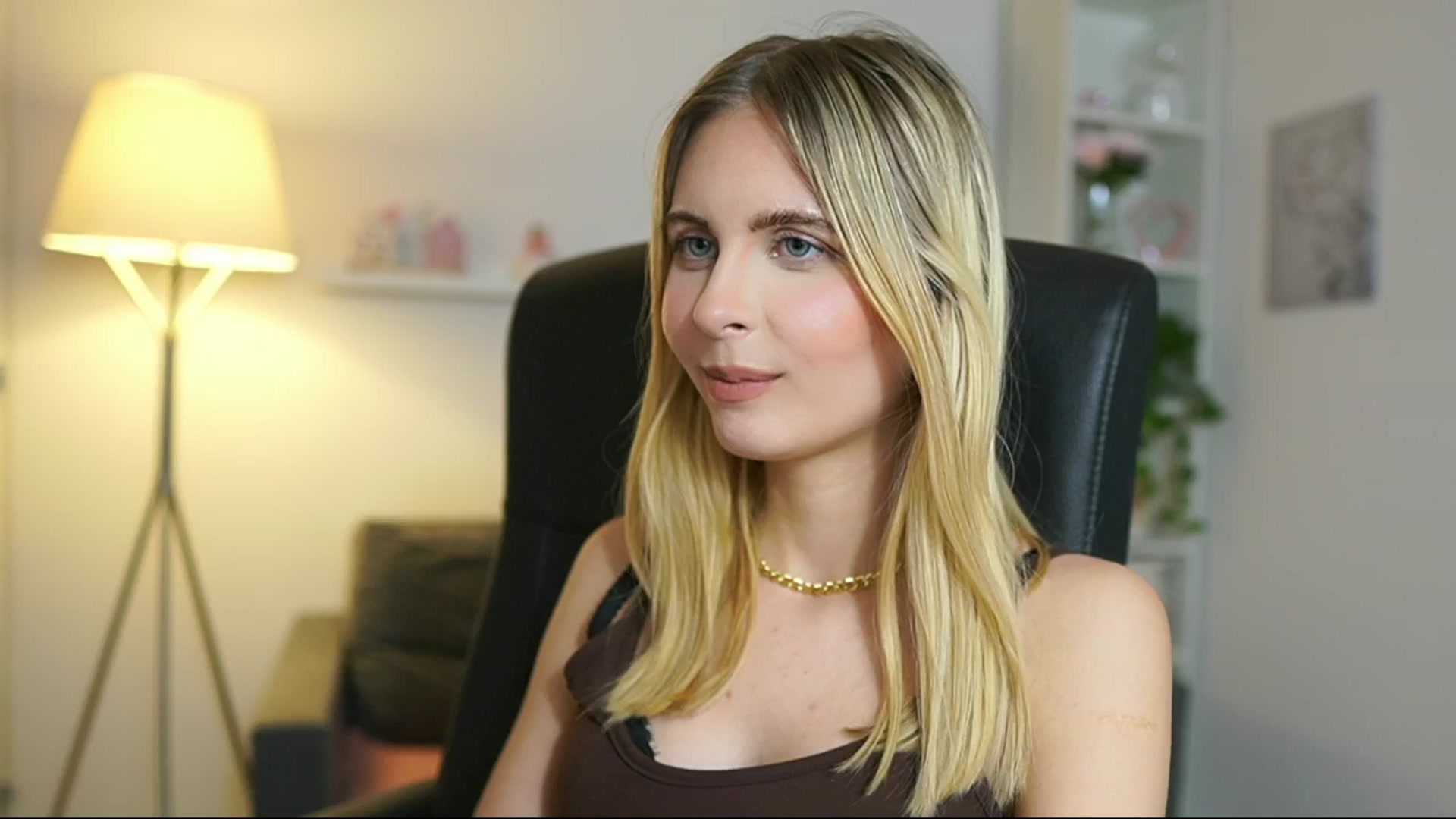 Gallery image thumbnail from Catecrago_'s myfreecams stream on, 05/29/2025, 15:32 image 9 of 20