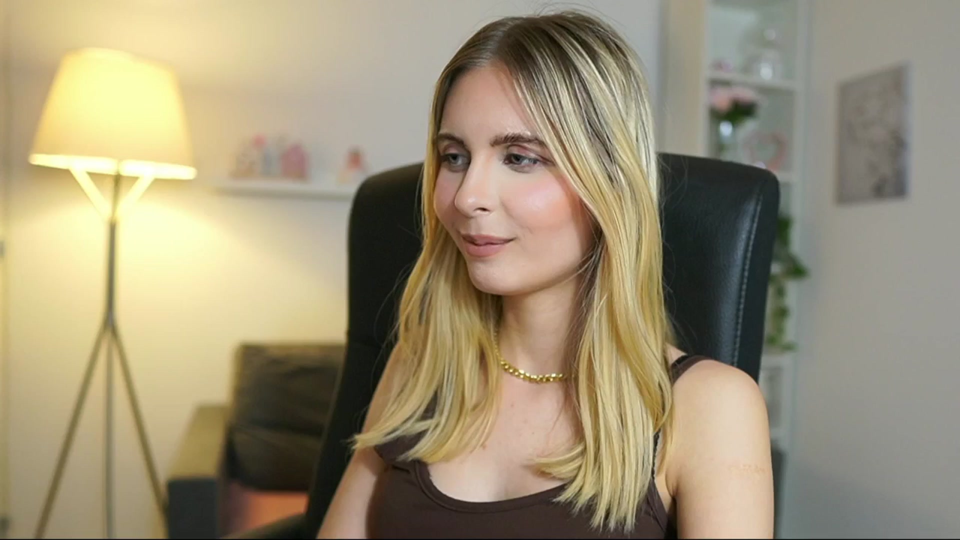 Gallery image thumbnail from Catecrago_'s myfreecams stream on, 05/29/2025, 17:50 image 20 of 20