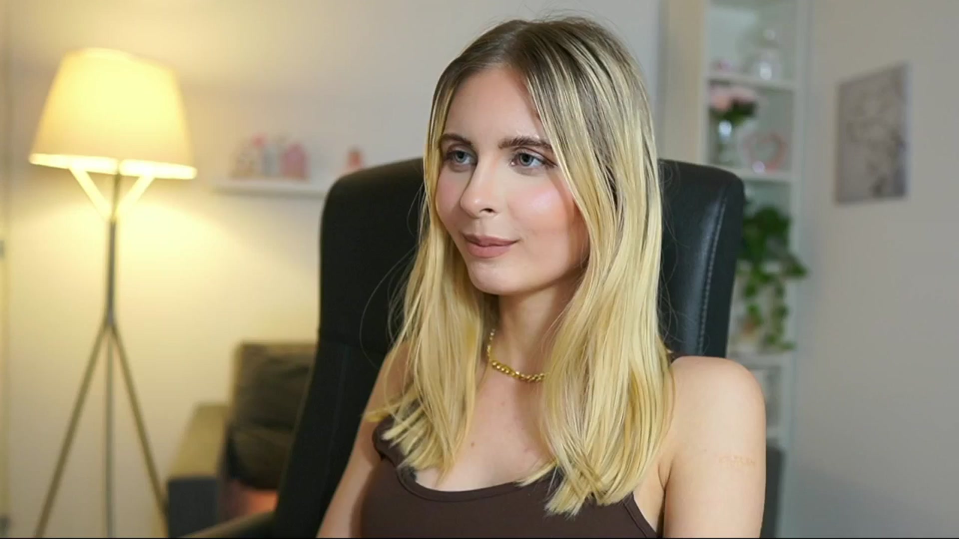 Gallery image thumbnail from Catecrago_'s myfreecams stream on, 05/29/2025, 17:50 image 2 of 20