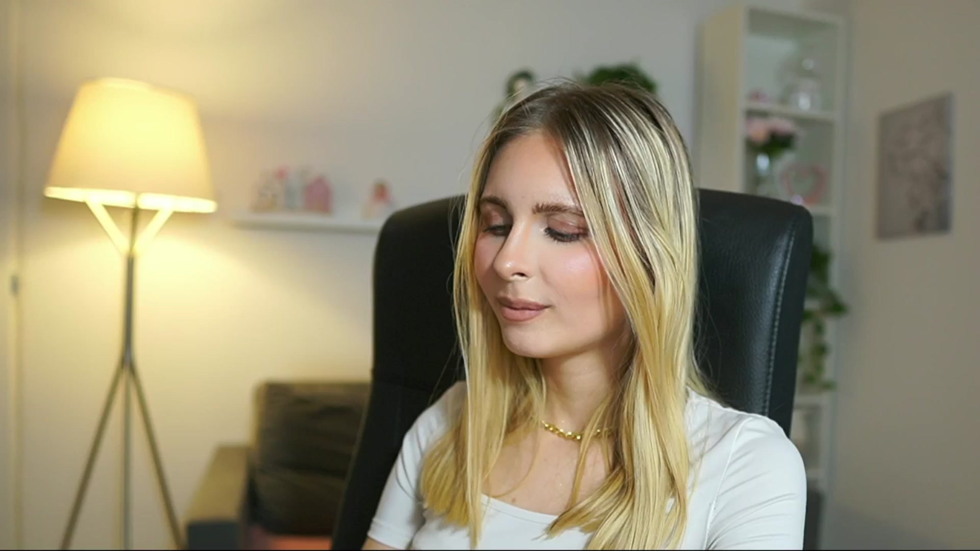 Gallery image thumbnail from Catecrago_'s myfreecams stream on, 05/30/2025, 14:29 image 18 of 20