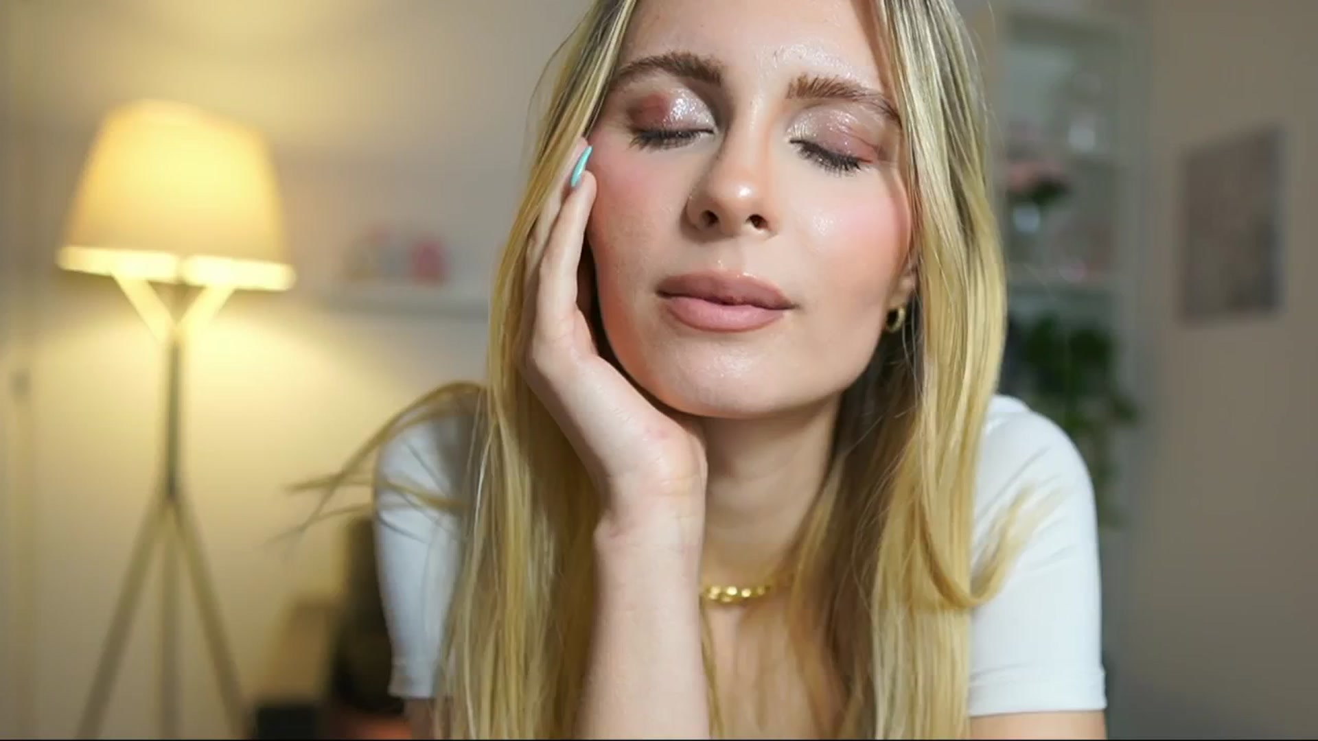 Gallery image thumbnail from Catecrago_'s myfreecams stream on, 05/30/2025, 14:29 image 7 of 20
