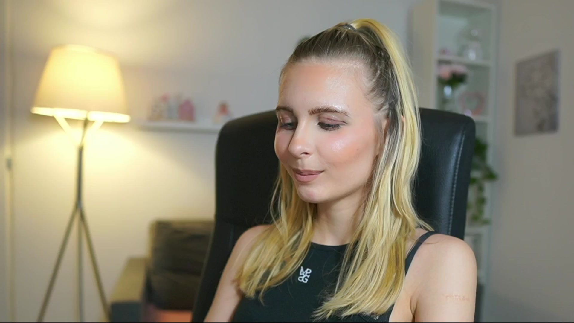 Gallery image thumbnail from Catecrago_'s myfreecams stream on, 06/02/2025, 14:16 image 20 of 20