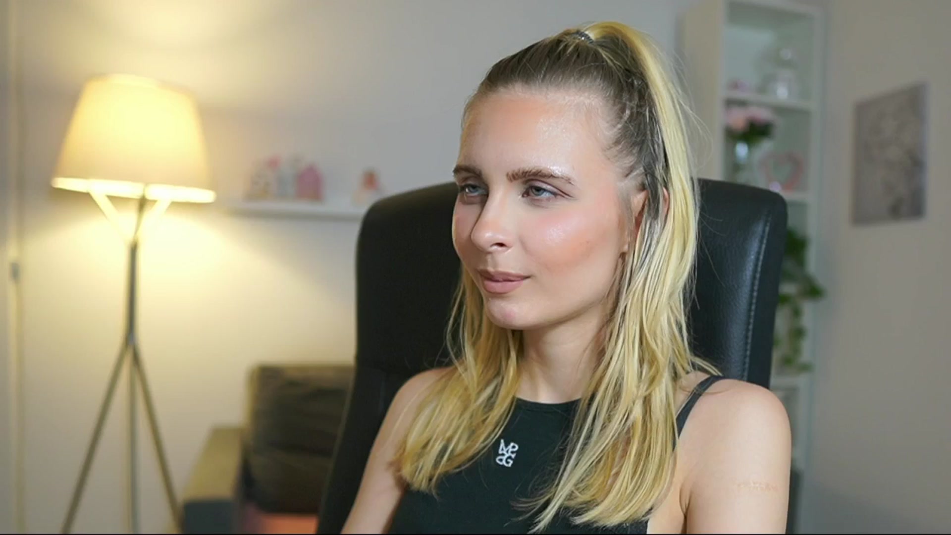 Gallery image thumbnail from Catecrago_'s myfreecams stream on, 06/02/2025, 14:16 image 18 of 20