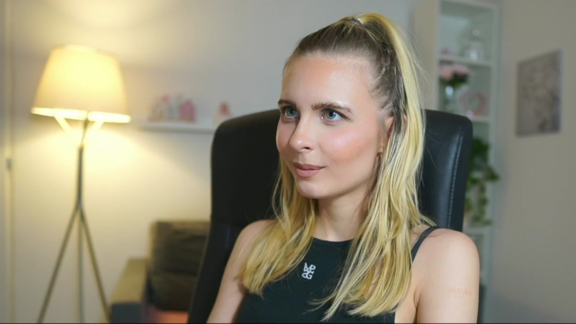 Gallery image thumbnail from Catecrago_'s myfreecams stream on, 06/02/2025, 14:16 image 7 of 20
