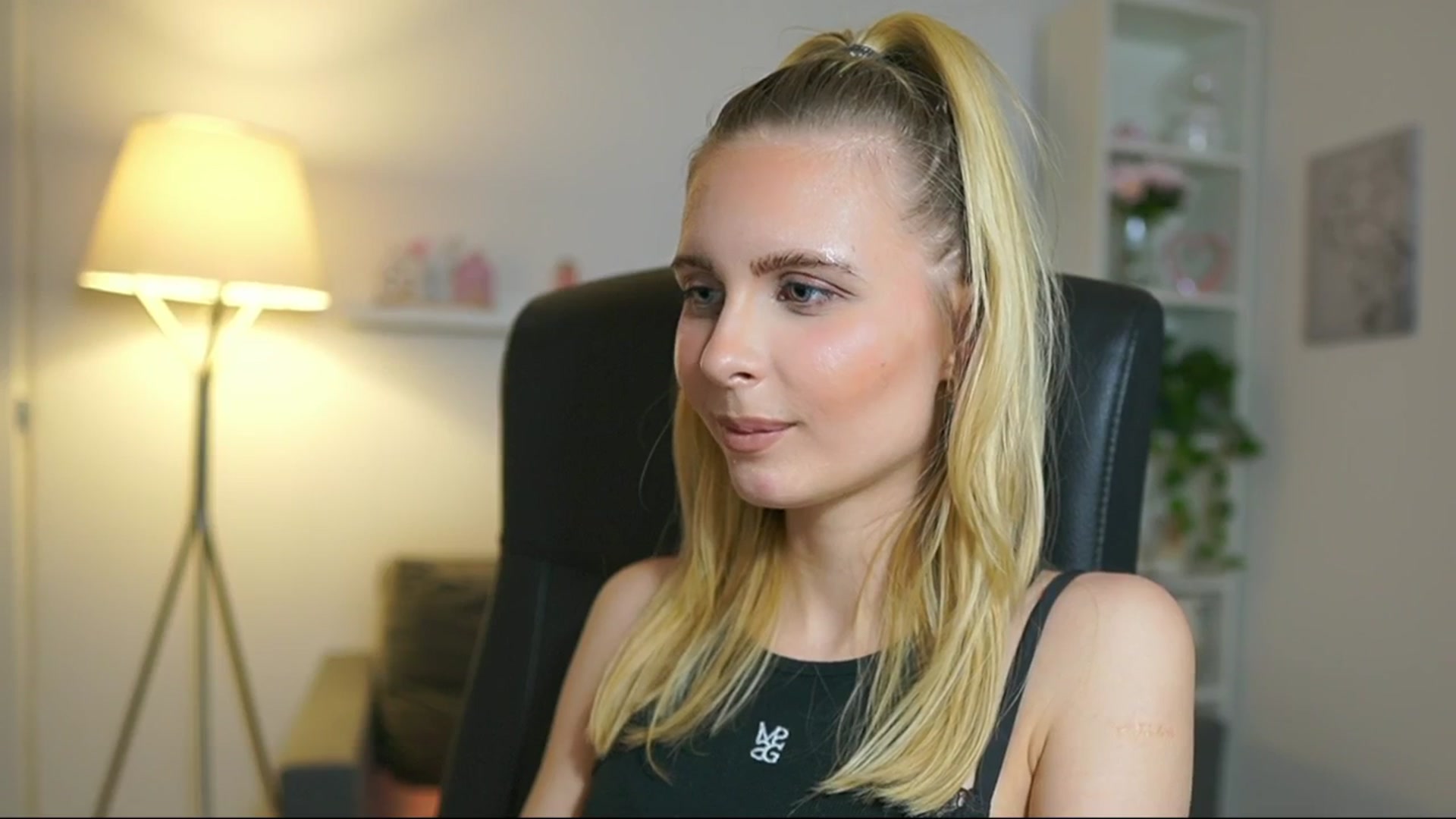 Gallery image thumbnail from Catecrago_'s myfreecams stream on, 06/02/2025, 15:05 image 3 of 20