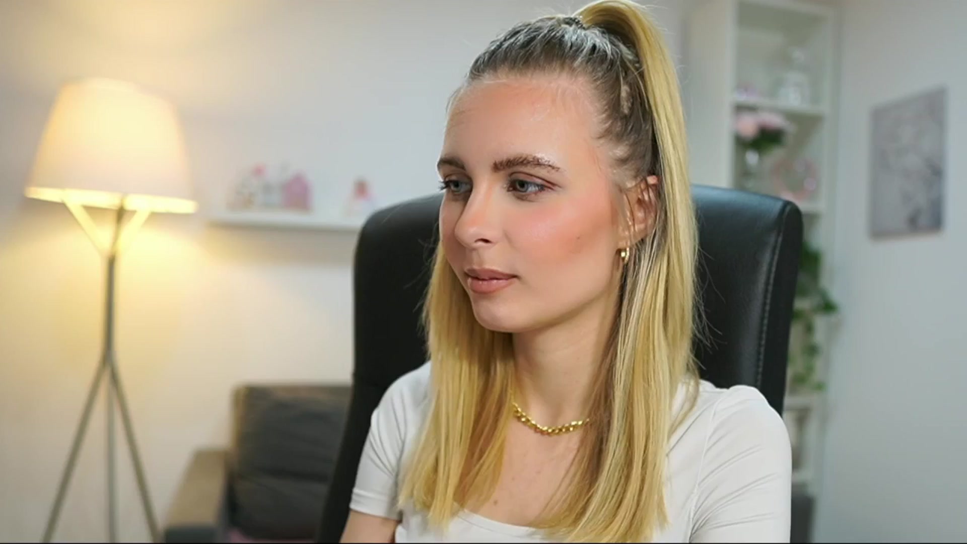 Gallery image thumbnail from Catecrago_'s myfreecams stream on, 06/03/2025, 08:51 image 3 of 20