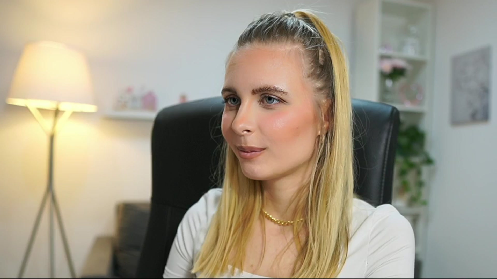 Gallery image thumbnail from Catecrago_'s myfreecams stream on, 06/03/2025, 13:12 image 18 of 20