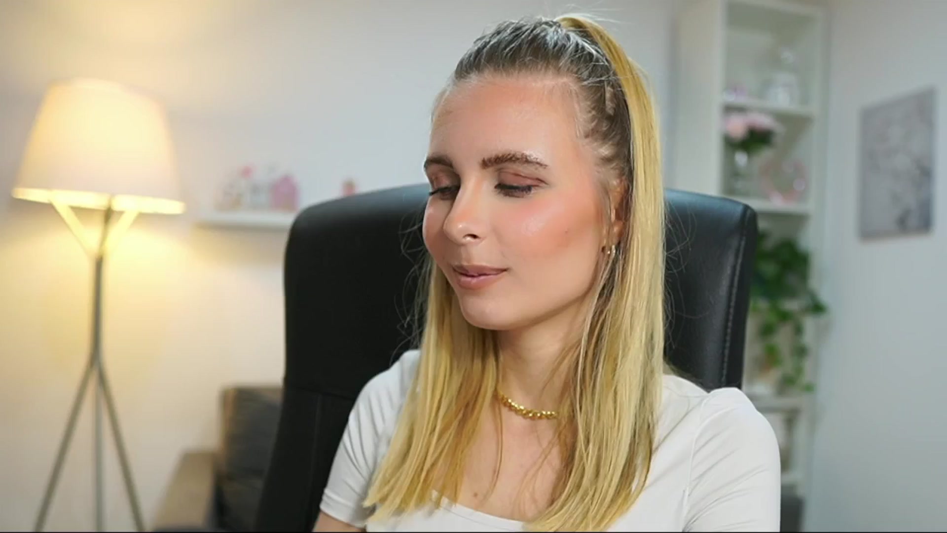 Gallery image thumbnail from Catecrago_'s myfreecams stream on, 06/03/2025, 13:12 image 6 of 20