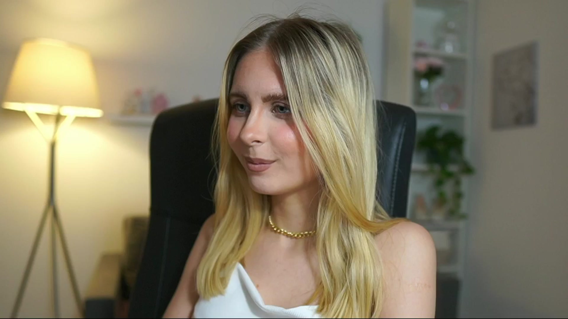 Gallery image thumbnail from Catecrago_'s myfreecams stream on, 06/05/2025, 17:46 image 20 of 20
