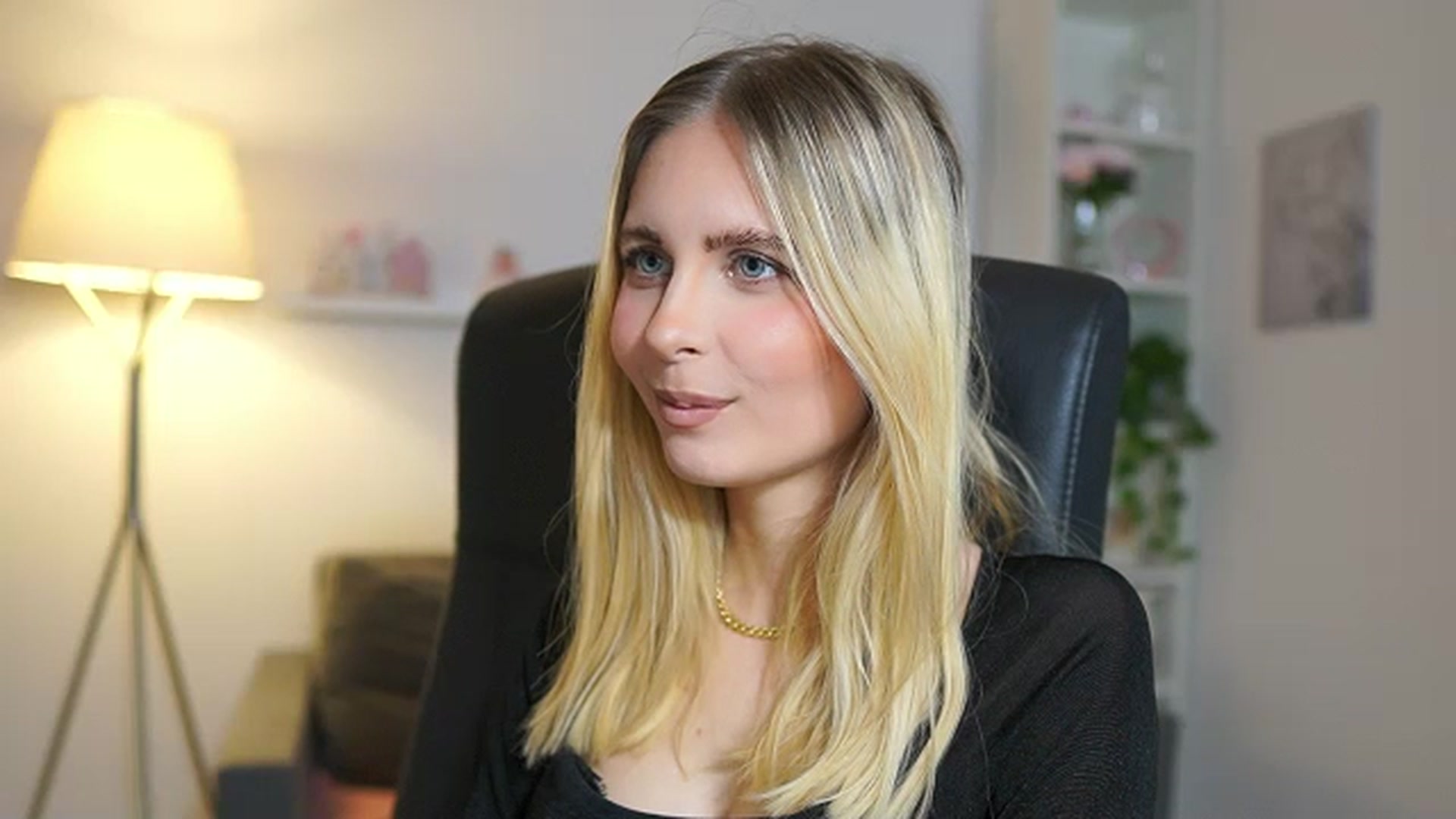 Gallery image thumbnail from Catecrago_'s myfreecams stream on, 06/06/2025, 11:41 image 4 of 20