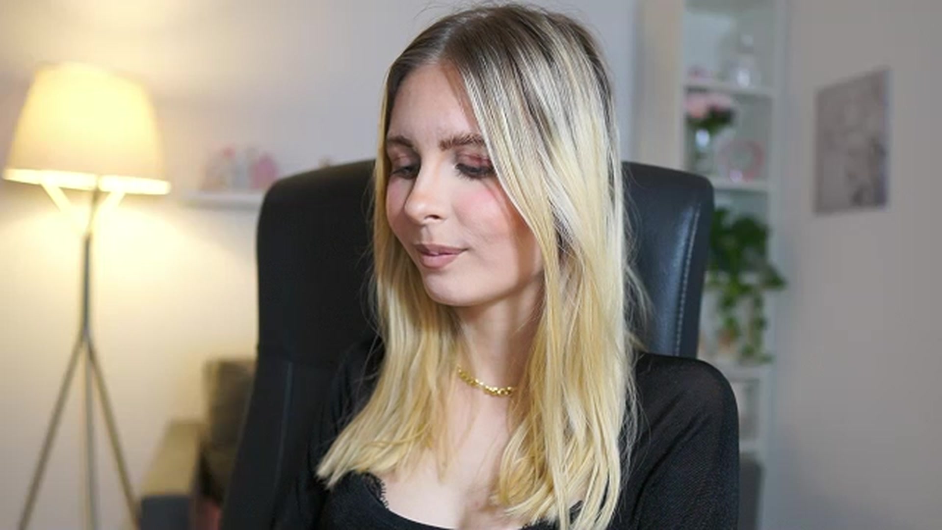 Gallery image thumbnail from Catecrago_'s myfreecams stream on, 06/06/2025, 11:41 image 15 of 20