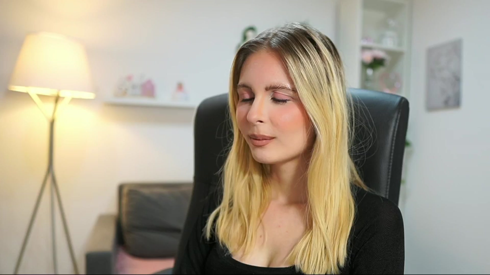 Gallery image thumbnail from Catecrago_'s myfreecams stream on, 06/23/2025, 15:05 image 2 of 20