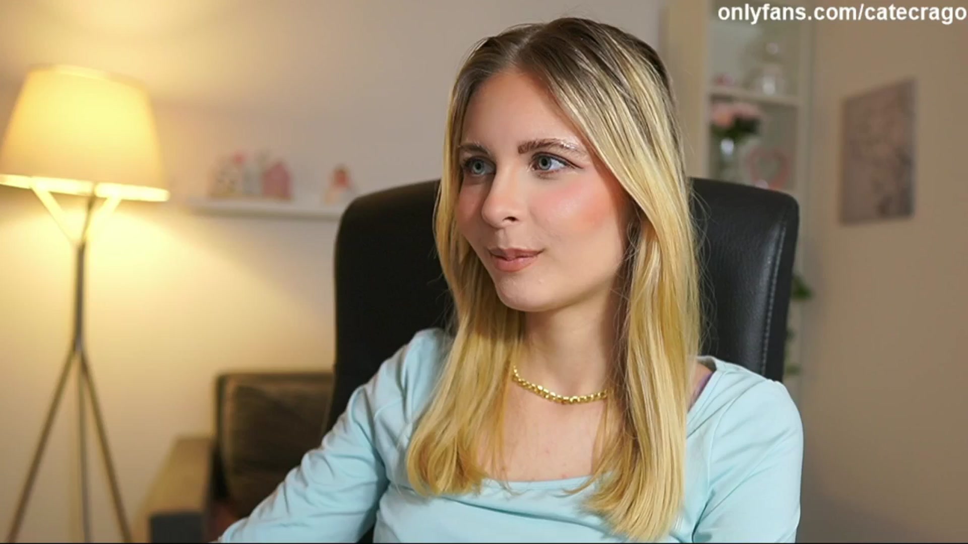 Gallery image thumbnail from Catecrago_'s myfreecams stream on, 06/25/2025, 10:57 image 7 of 20