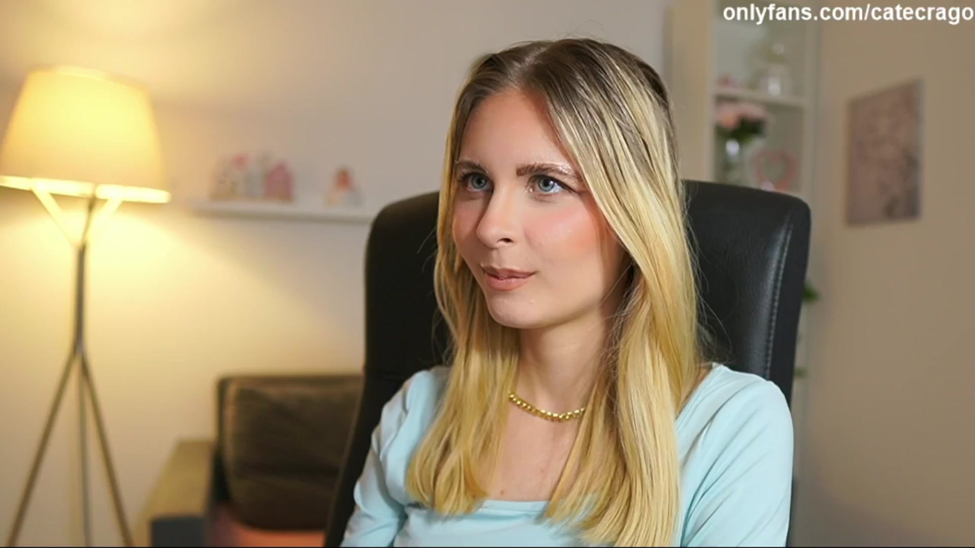 Gallery image thumbnail from Catecrago_'s myfreecams stream on, 06/25/2025, 10:57 image 10 of 20