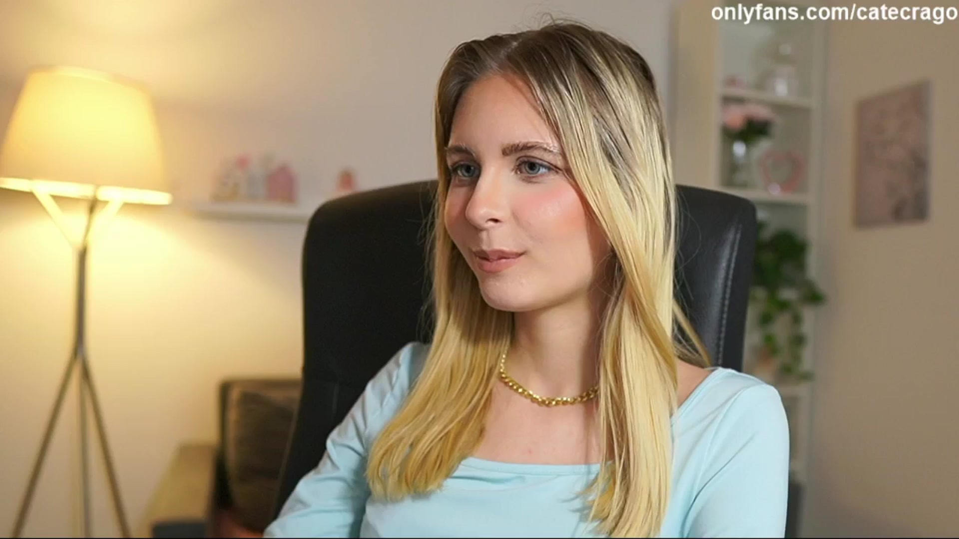 Gallery image thumbnail from Catecrago_'s myfreecams stream on, 06/25/2025, 12:48 image 12 of 20