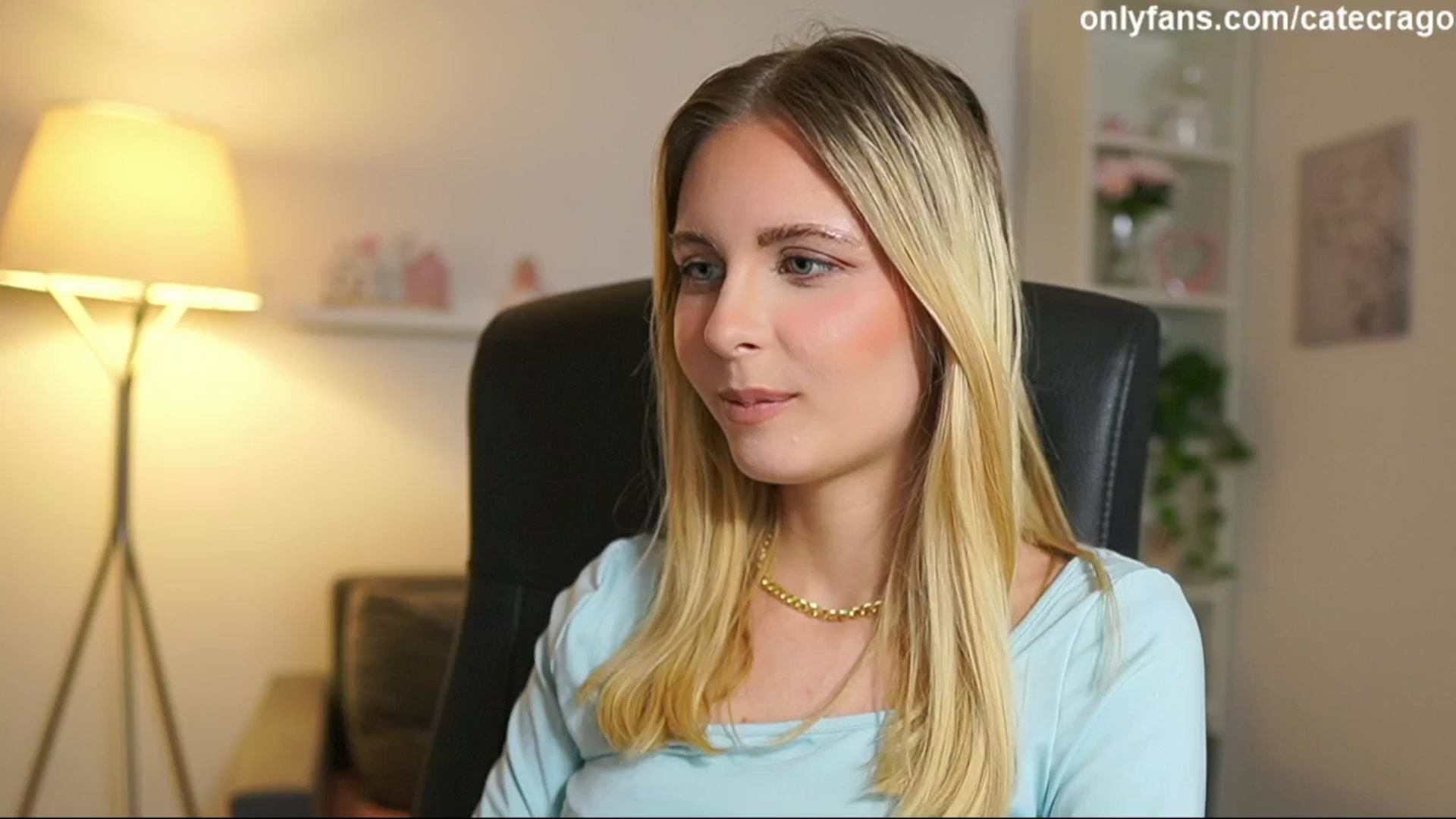 Gallery image thumbnail from Catecrago_'s myfreecams stream on, 06/25/2025, 12:48 image 4 of 20