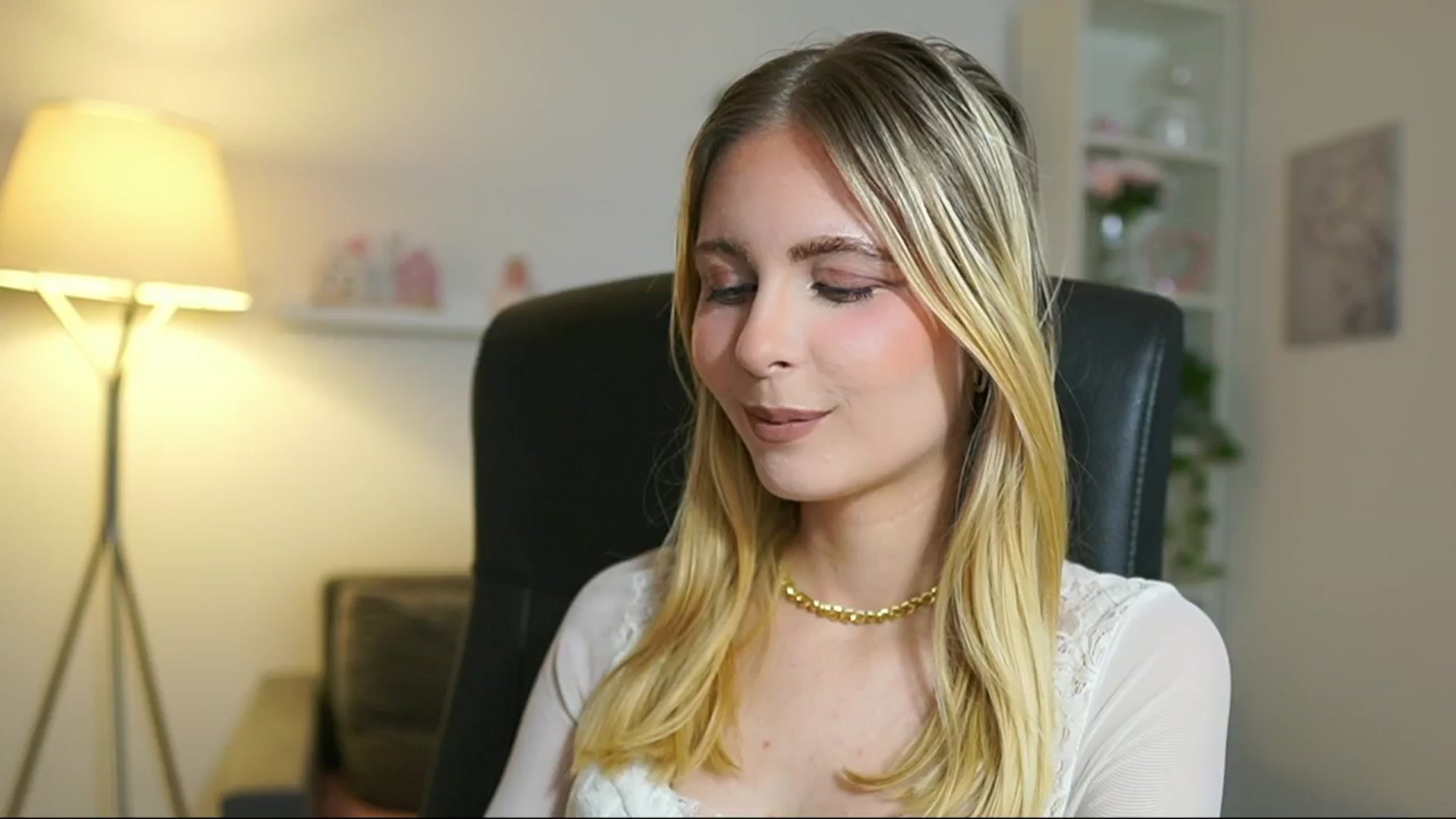 Gallery image thumbnail from Catecrago_'s myfreecams stream on, 06/26/2025, 13:49 image 8 of 20