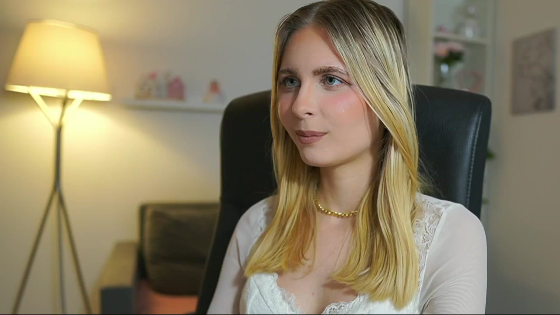 Gallery image thumbnail from Catecrago_'s myfreecams stream on, 06/26/2025, 16:03 image 18 of 20