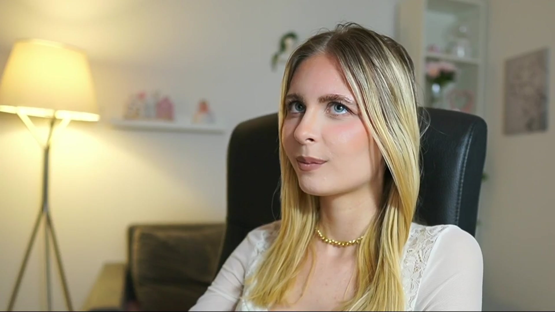 Gallery image thumbnail from Catecrago_'s myfreecams stream on, 06/26/2025, 17:40 image 14 of 20