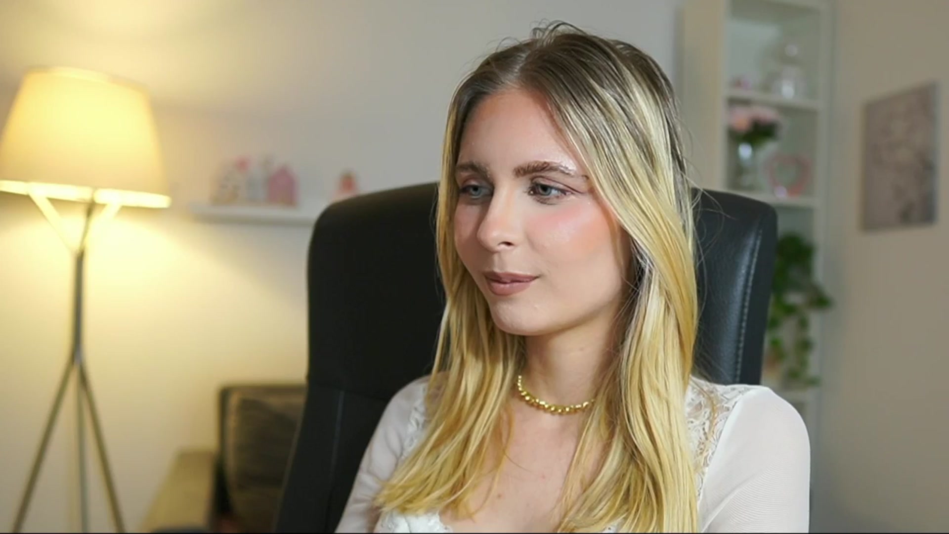 Gallery image thumbnail from Catecrago_'s myfreecams stream on, 06/26/2025, 17:40 image 6 of 20