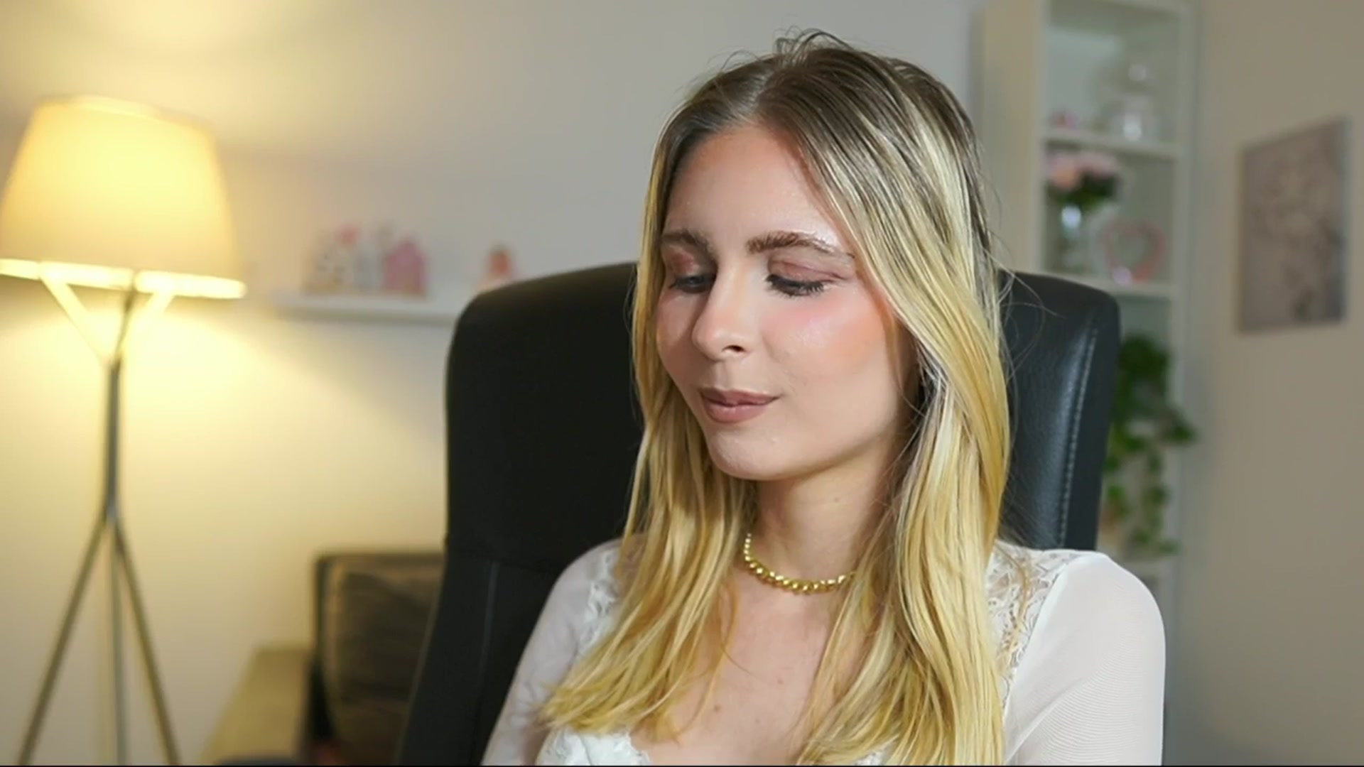 Gallery image thumbnail from Catecrago_'s myfreecams stream on, 06/26/2025, 17:40 image 5 of 20