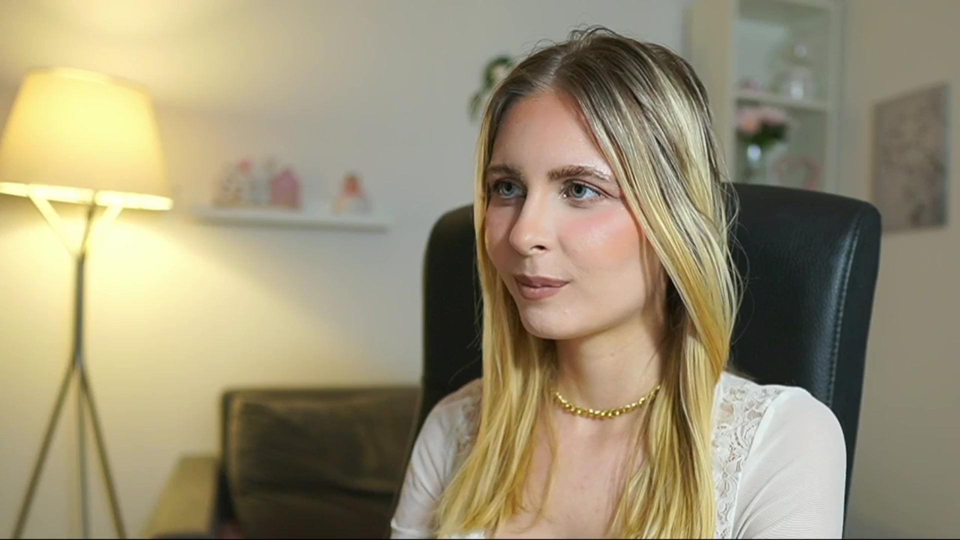 Gallery image thumbnail from Catecrago_'s myfreecams stream on, 06/26/2025, 17:40 image 20 of 20