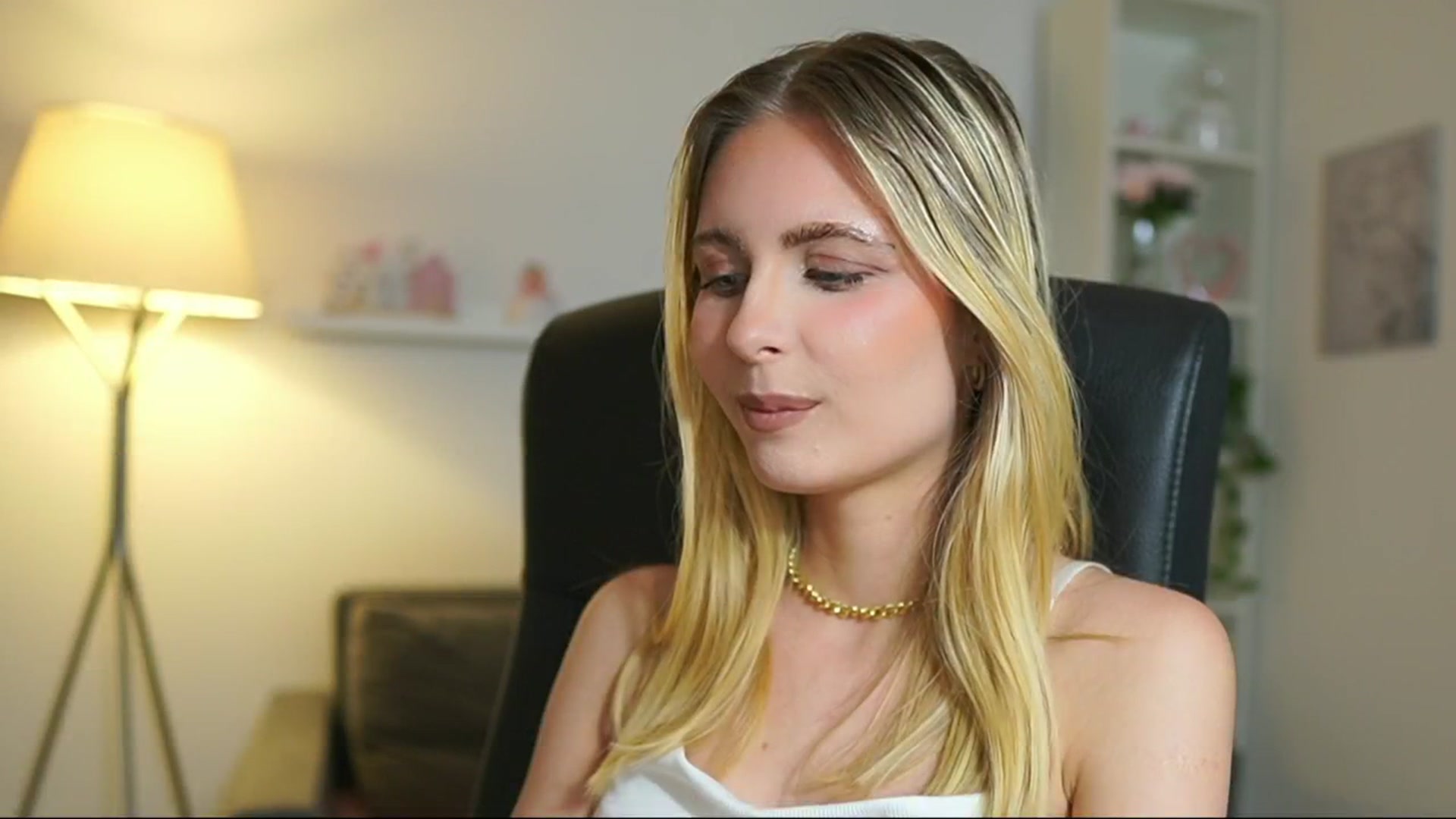 Gallery image thumbnail from Catecrago_'s myfreecams stream on, 06/26/2025, 18:56 image 2 of 20