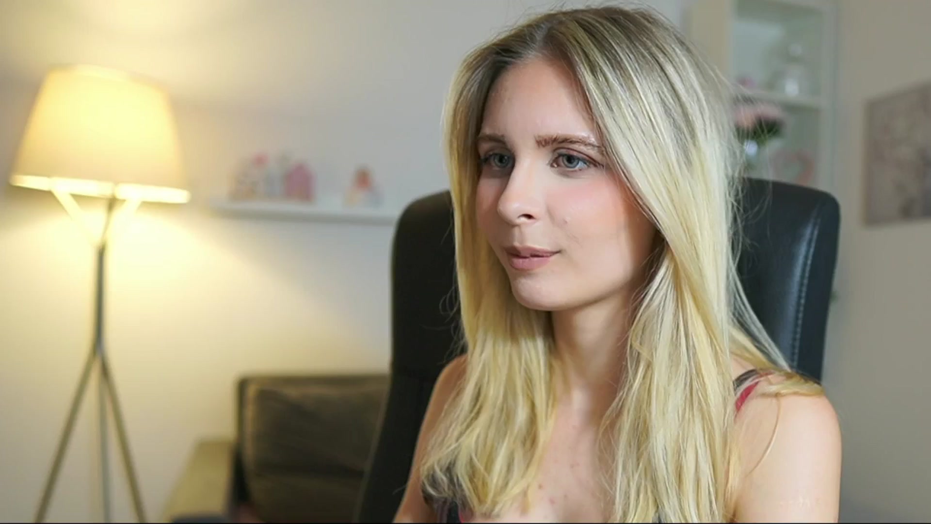 Gallery image thumbnail from Catecrago_'s myfreecams stream on, 07/01/2025, 13:30 image 7 of 20