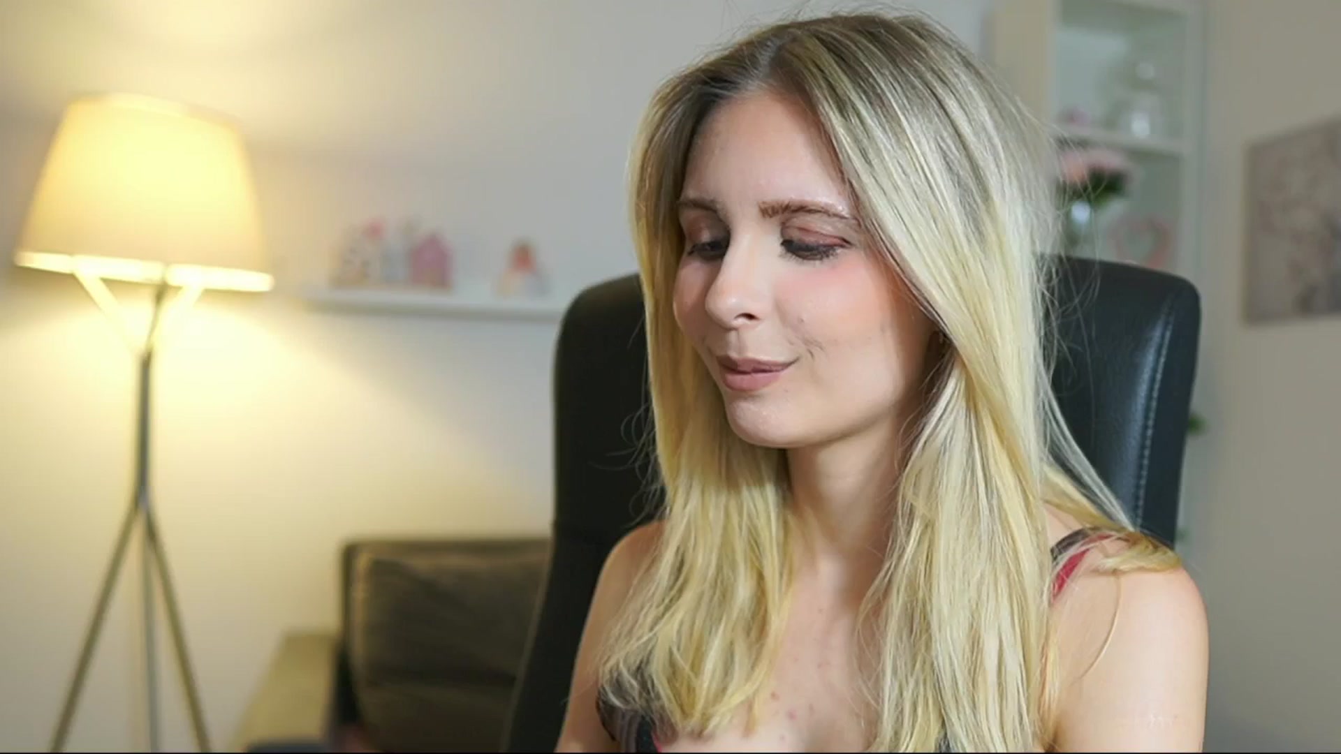 Gallery image thumbnail from Catecrago_'s myfreecams stream on, 07/01/2025, 13:30 image 6 of 20