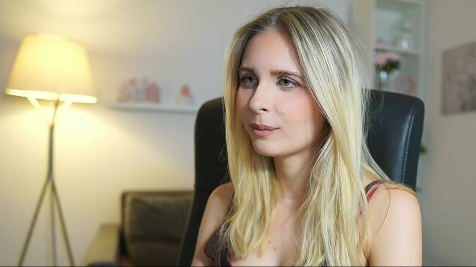 Gallery image thumbnail from Catecrago_'s myfreecams stream on, 07/01/2025, 13:30 image 10 of 20