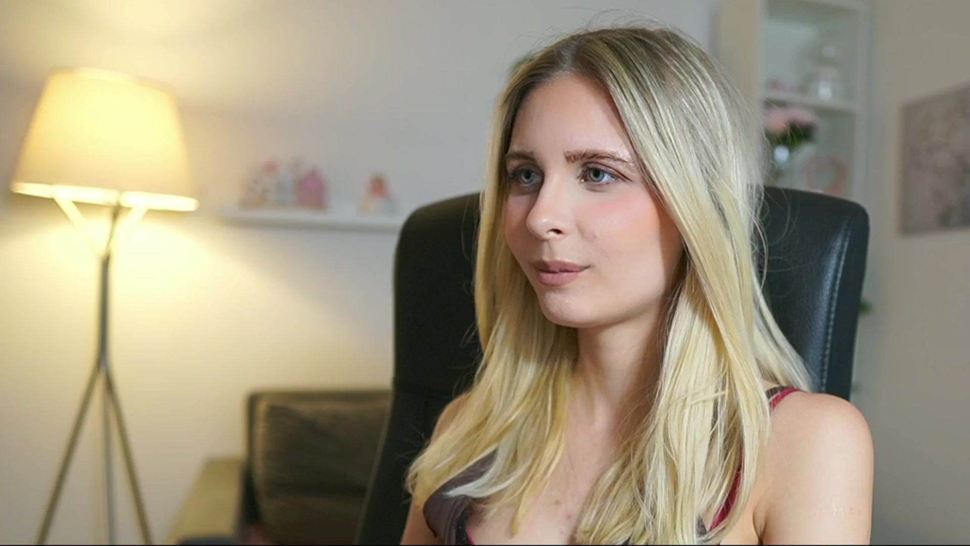 Gallery image thumbnail from Catecrago_'s myfreecams stream on, 07/01/2025, 13:30 image 18 of 20