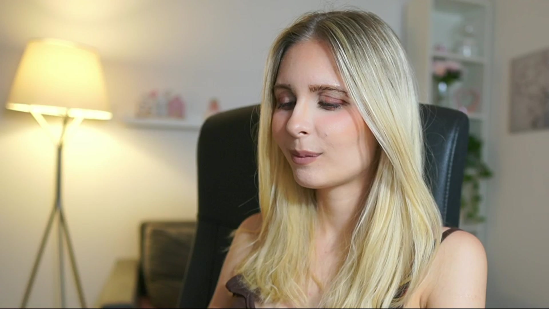 Gallery image thumbnail from Catecrago_'s myfreecams stream on, 07/01/2025, 14:48 image 19 of 20