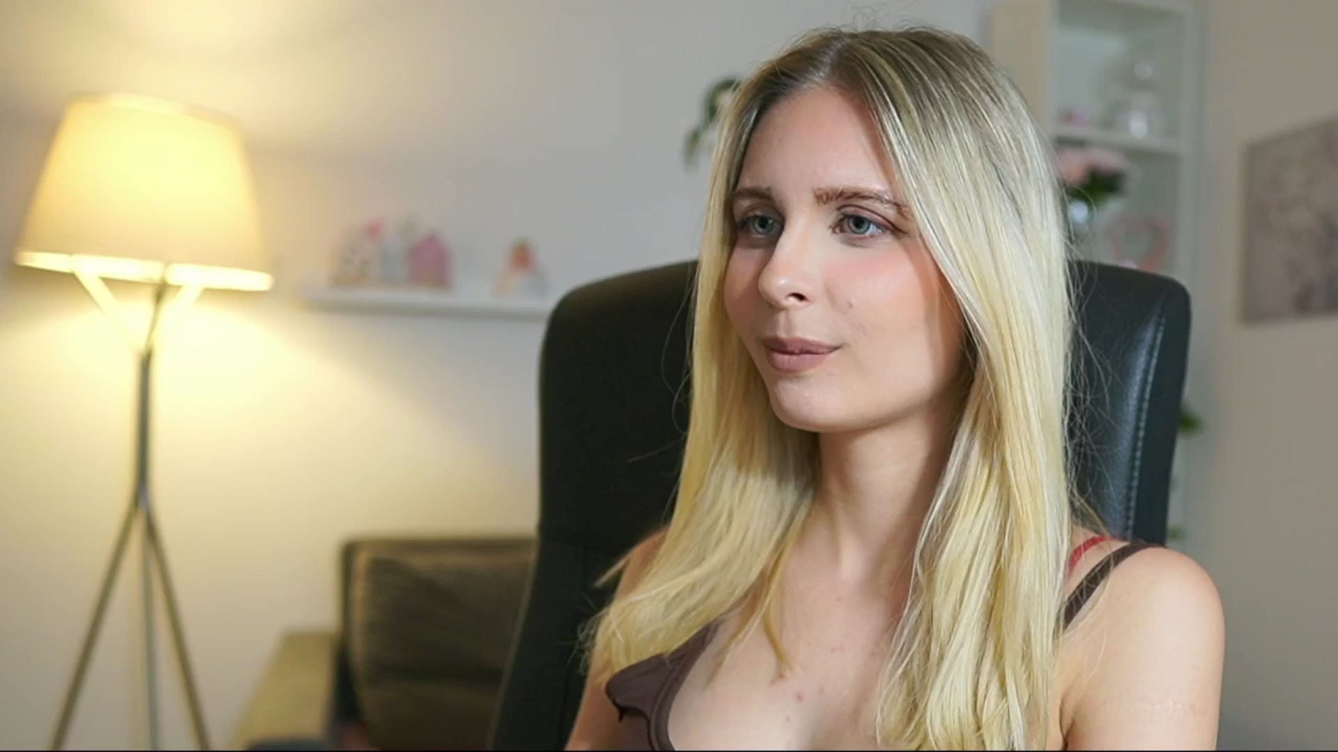 Gallery image thumbnail from Catecrago_'s myfreecams stream on, 07/01/2025, 14:48 image 1 of 20