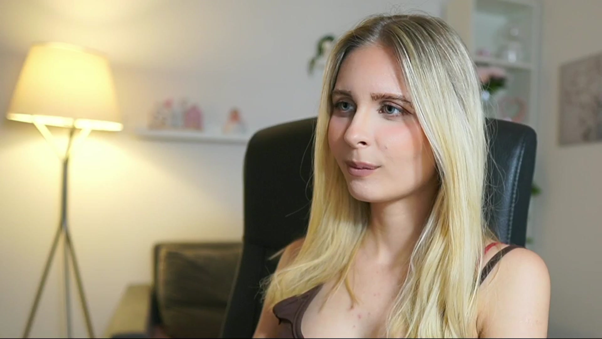 Gallery image thumbnail from Catecrago_'s myfreecams stream on, 07/01/2025, 14:48 image 8 of 20