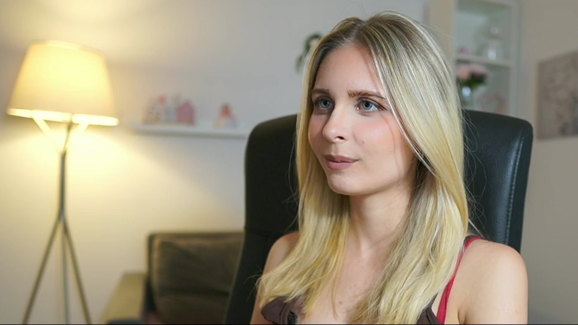 Gallery image thumbnail from Catecrago_'s myfreecams stream on, 07/01/2025, 15:15 image 8 of 20