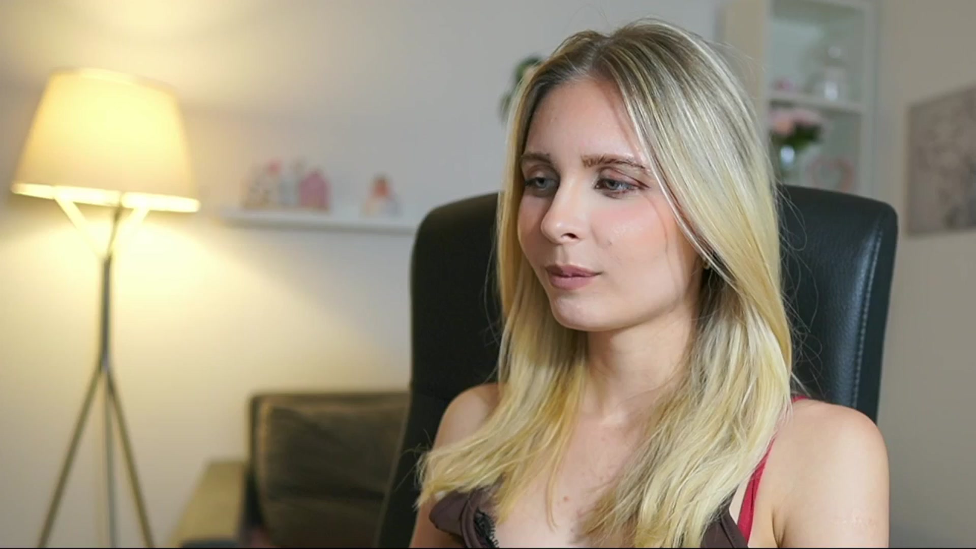 Gallery image thumbnail from Catecrago_'s myfreecams stream on, 07/01/2025, 15:15 image 7 of 20