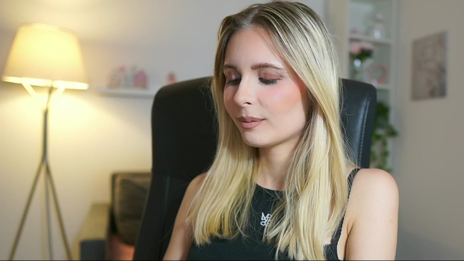 Gallery image thumbnail from Catecrago_'s myfreecams stream on, 07/03/2025, 09:04 image 20 of 20