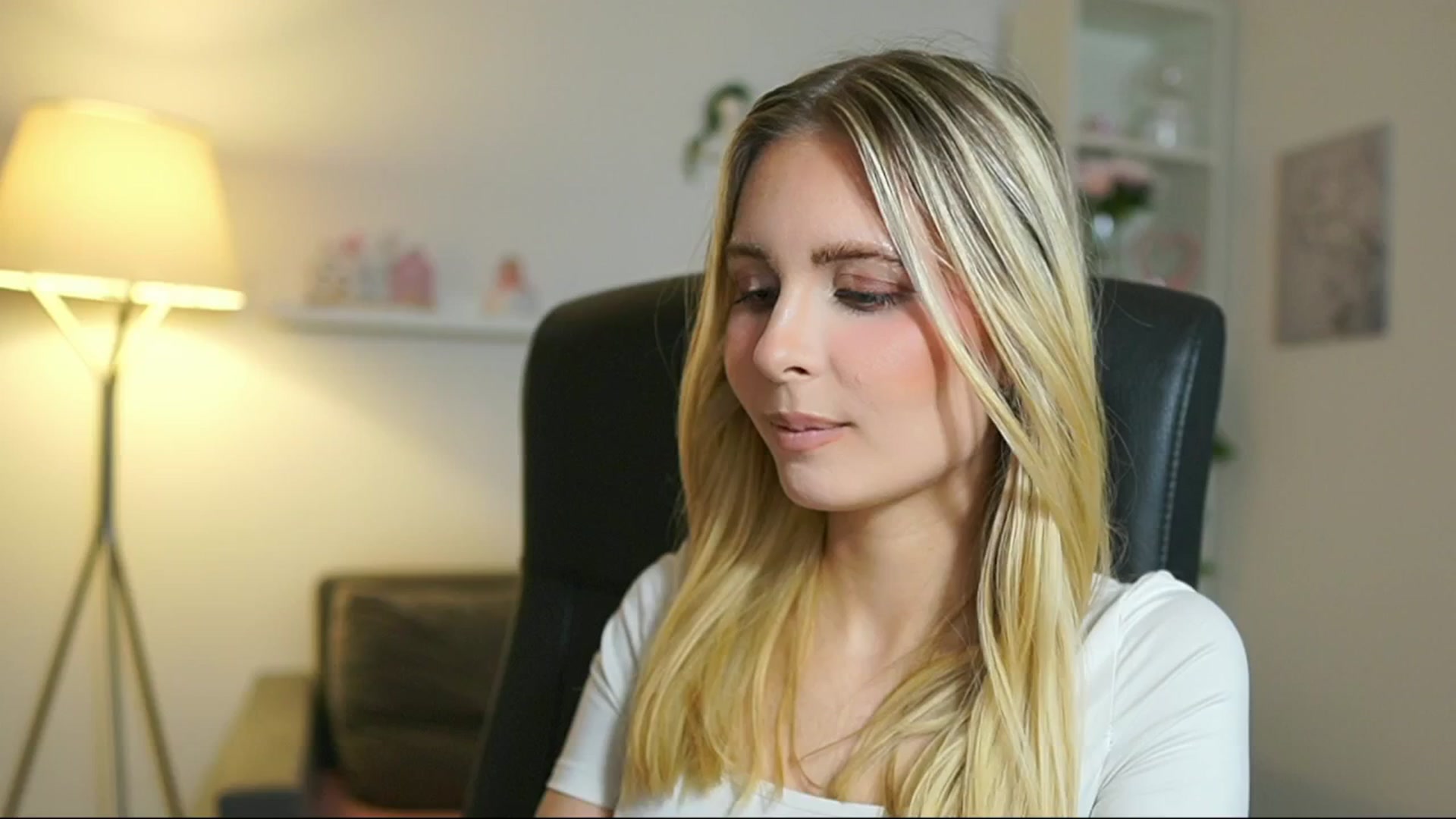 Gallery image thumbnail from Catecrago_'s myfreecams stream on, 07/04/2025, 14:22 image 12 of 20