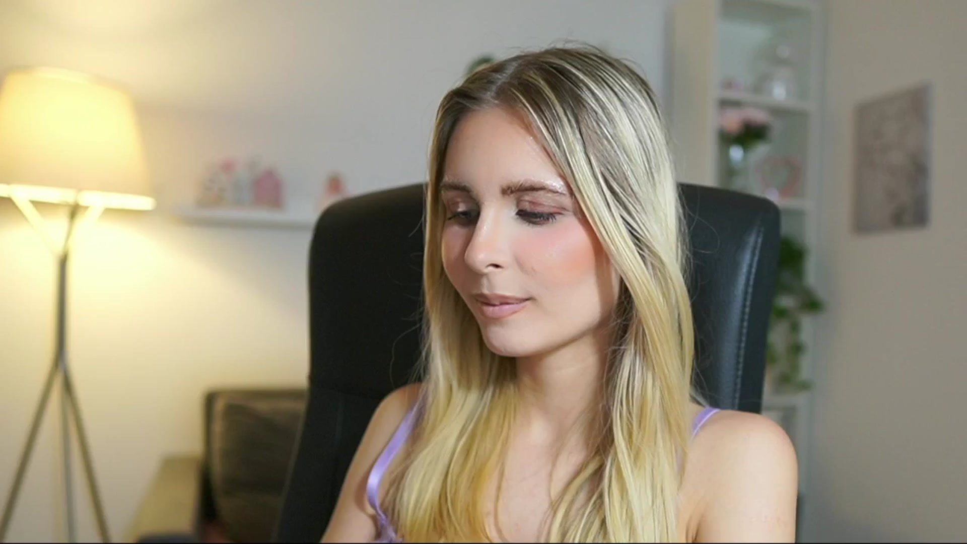 Gallery image thumbnail from Catecrago_'s myfreecams stream on, 07/04/2025, 17:22 image 20 of 20