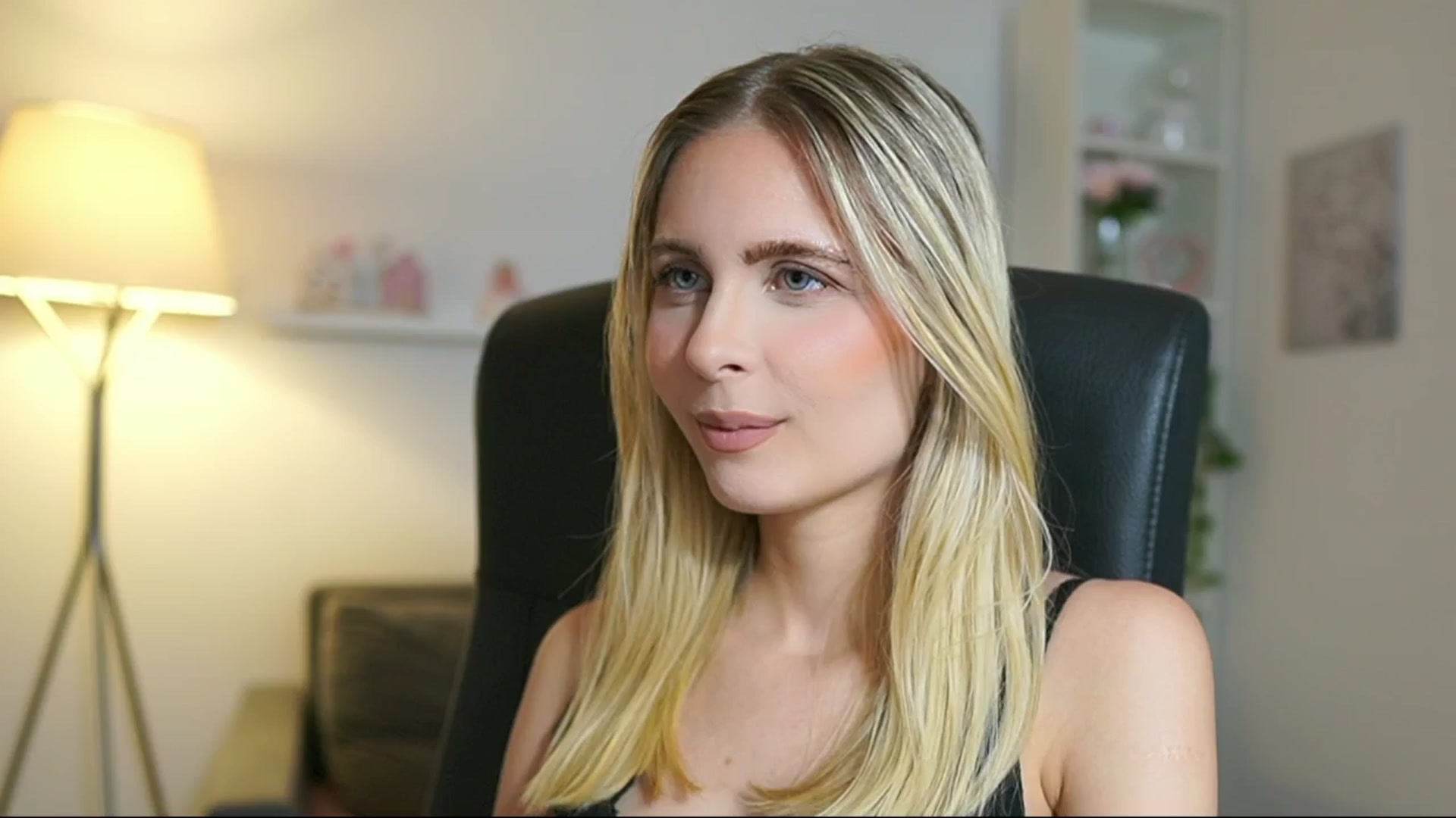 Gallery image thumbnail from Catecrago_'s myfreecams stream on, 07/07/2025, 13:39 image 14 of 20