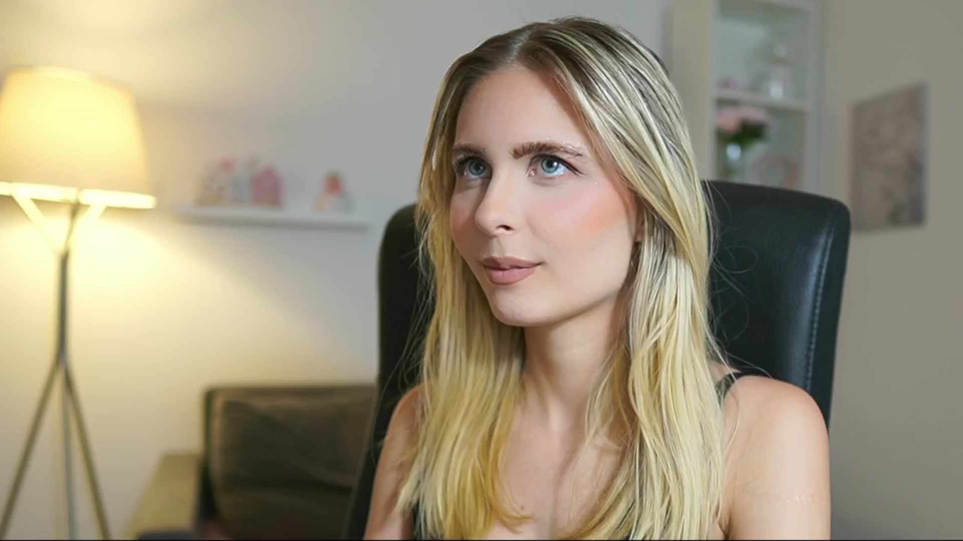 Gallery image thumbnail from Catecrago_'s myfreecams stream on, 07/07/2025, 13:39 image 9 of 20