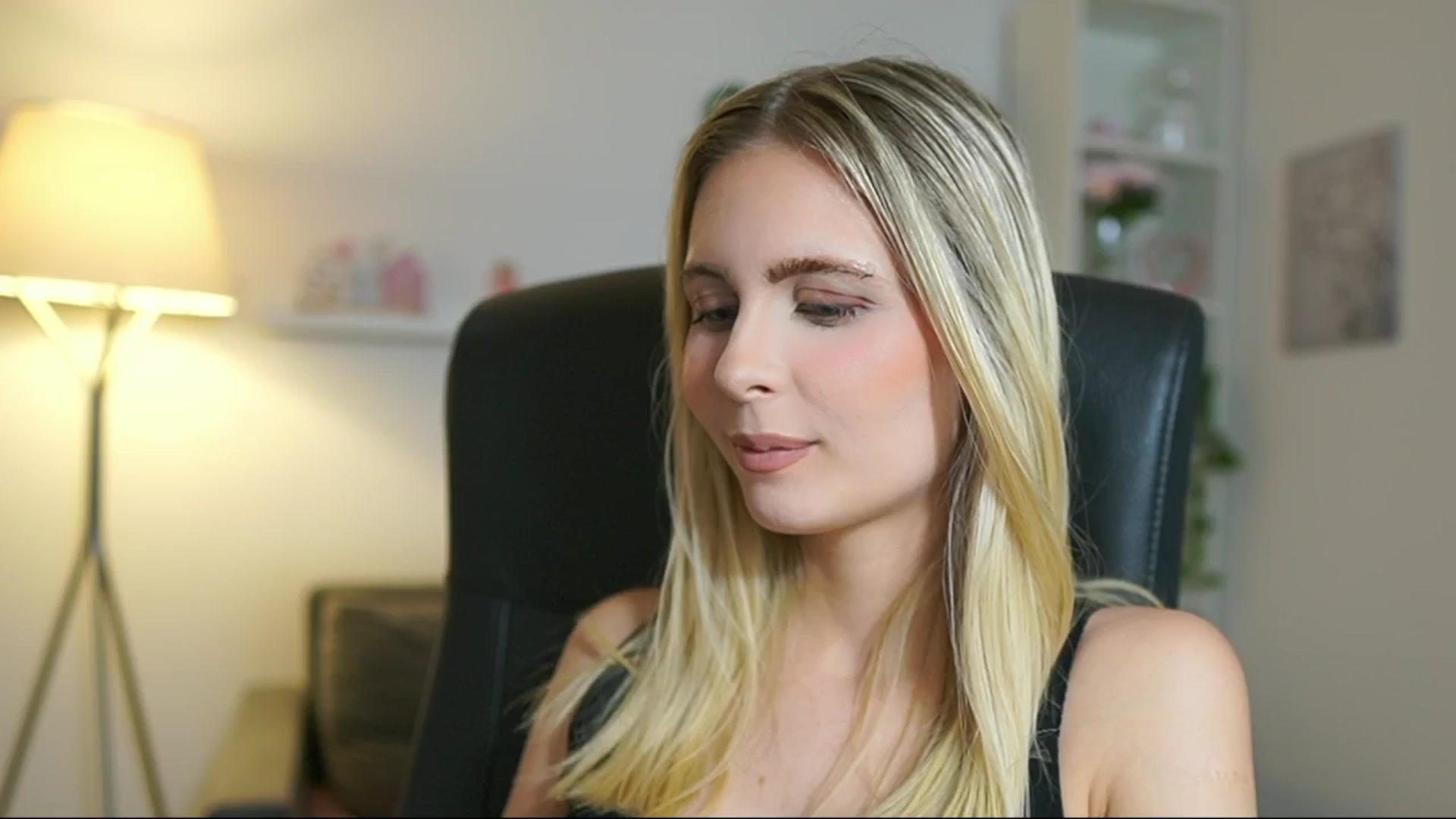 Gallery image thumbnail from Catecrago_'s myfreecams stream on, 07/07/2025, 15:48 image 13 of 20
