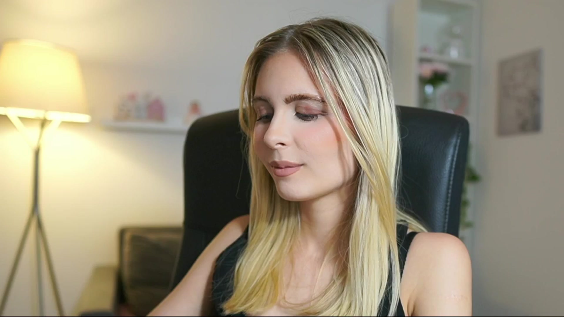 Gallery image thumbnail from Catecrago_'s myfreecams stream on, 07/07/2025, 15:48 image 2 of 20