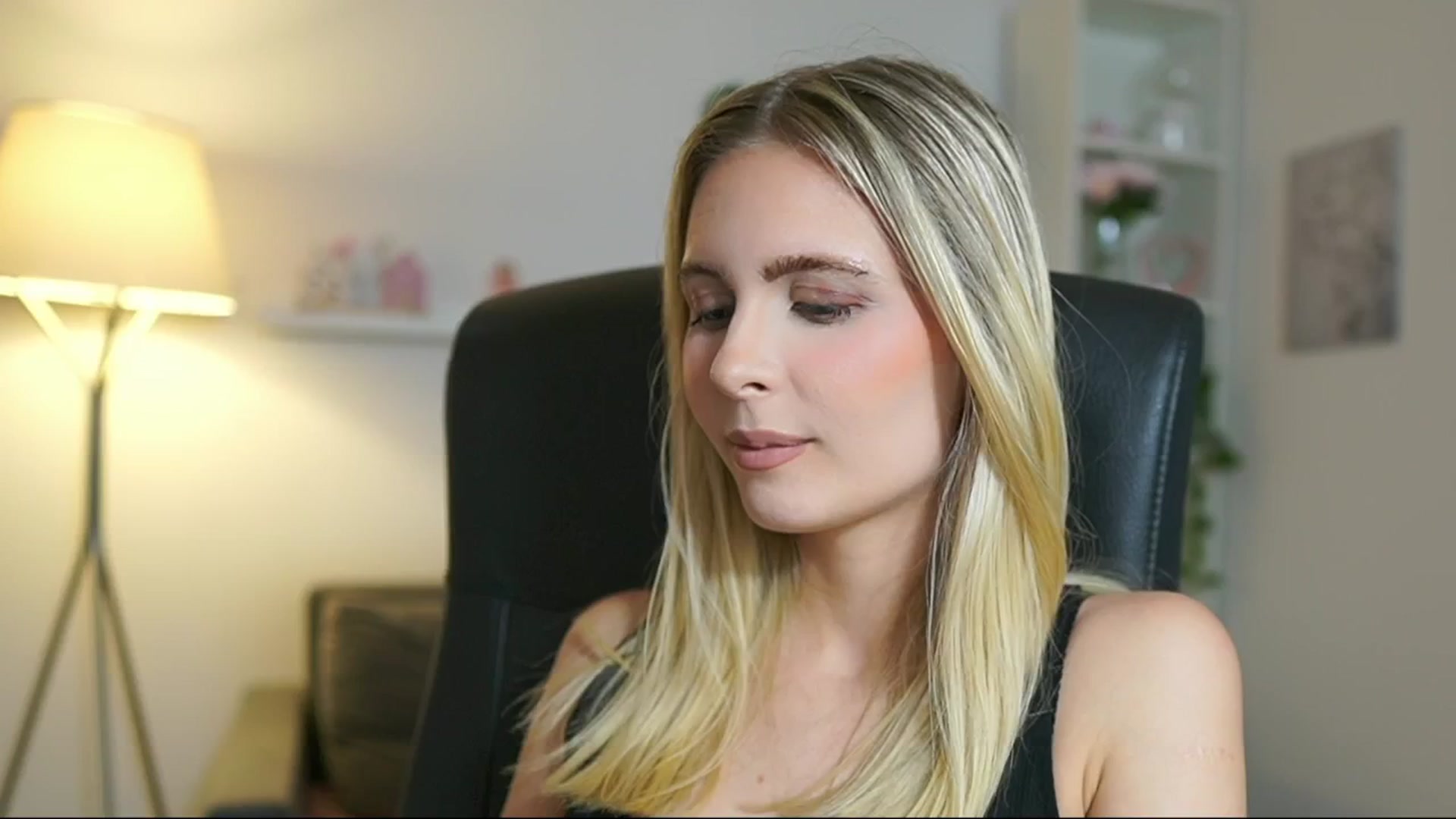 Gallery image thumbnail from Catecrago_'s myfreecams stream on, 07/07/2025, 15:48 image 12 of 20