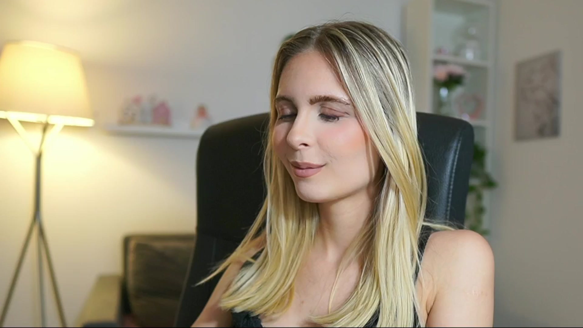 Gallery image thumbnail from Catecrago_'s myfreecams stream on, 07/07/2025, 15:48 image 9 of 20