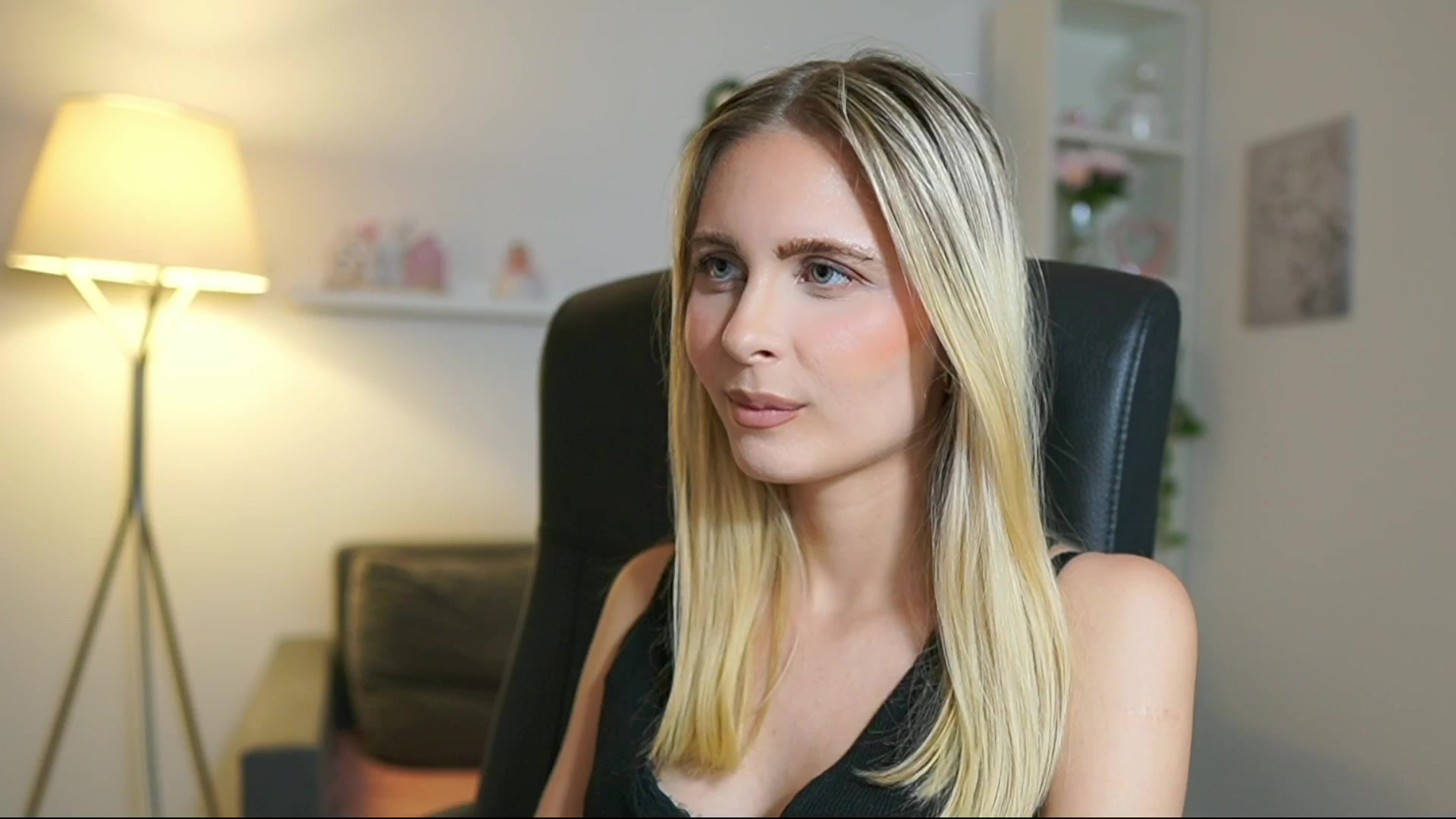 Gallery image thumbnail from Catecrago_'s myfreecams stream on, 07/07/2025, 17:40 image 20 of 20