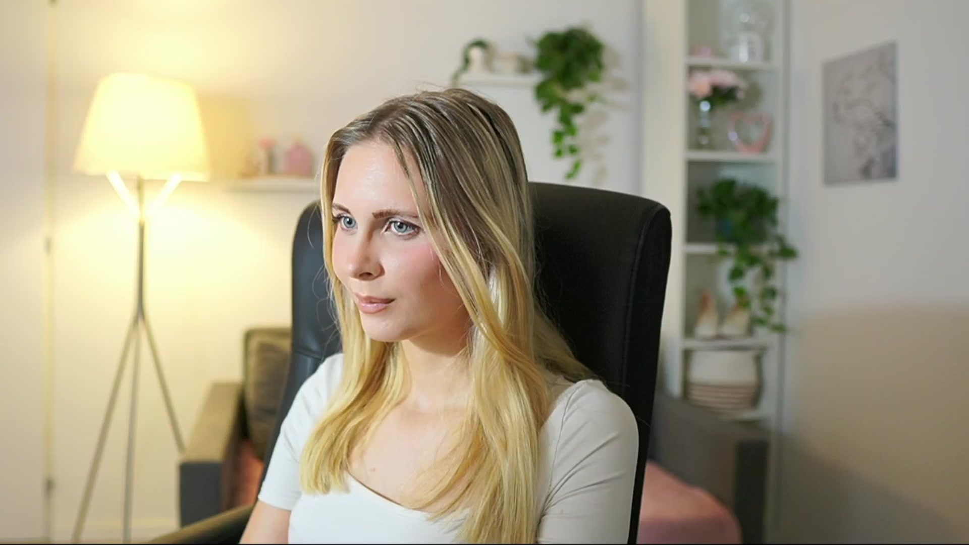 Gallery image thumbnail from Catecrago_'s myfreecams stream on, 07/17/2025, 15:08 image 11 of 20