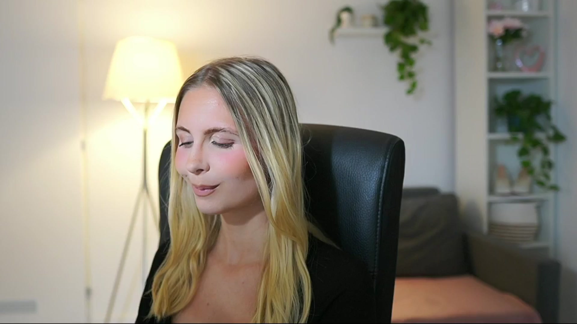 Gallery image thumbnail from Catecrago_'s myfreecams stream on, 07/29/2025, 13:44 image 20 of 20