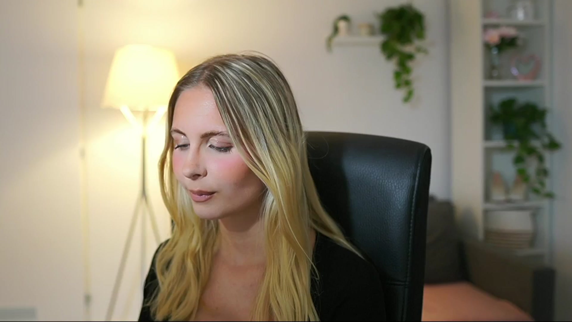 Gallery image thumbnail from Catecrago_'s myfreecams stream on, 07/29/2025, 13:44 image 5 of 20