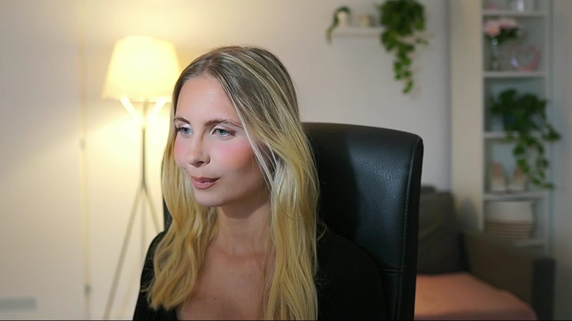 Gallery image thumbnail from Catecrago_'s myfreecams stream on, 07/29/2025, 13:44 image 8 of 20